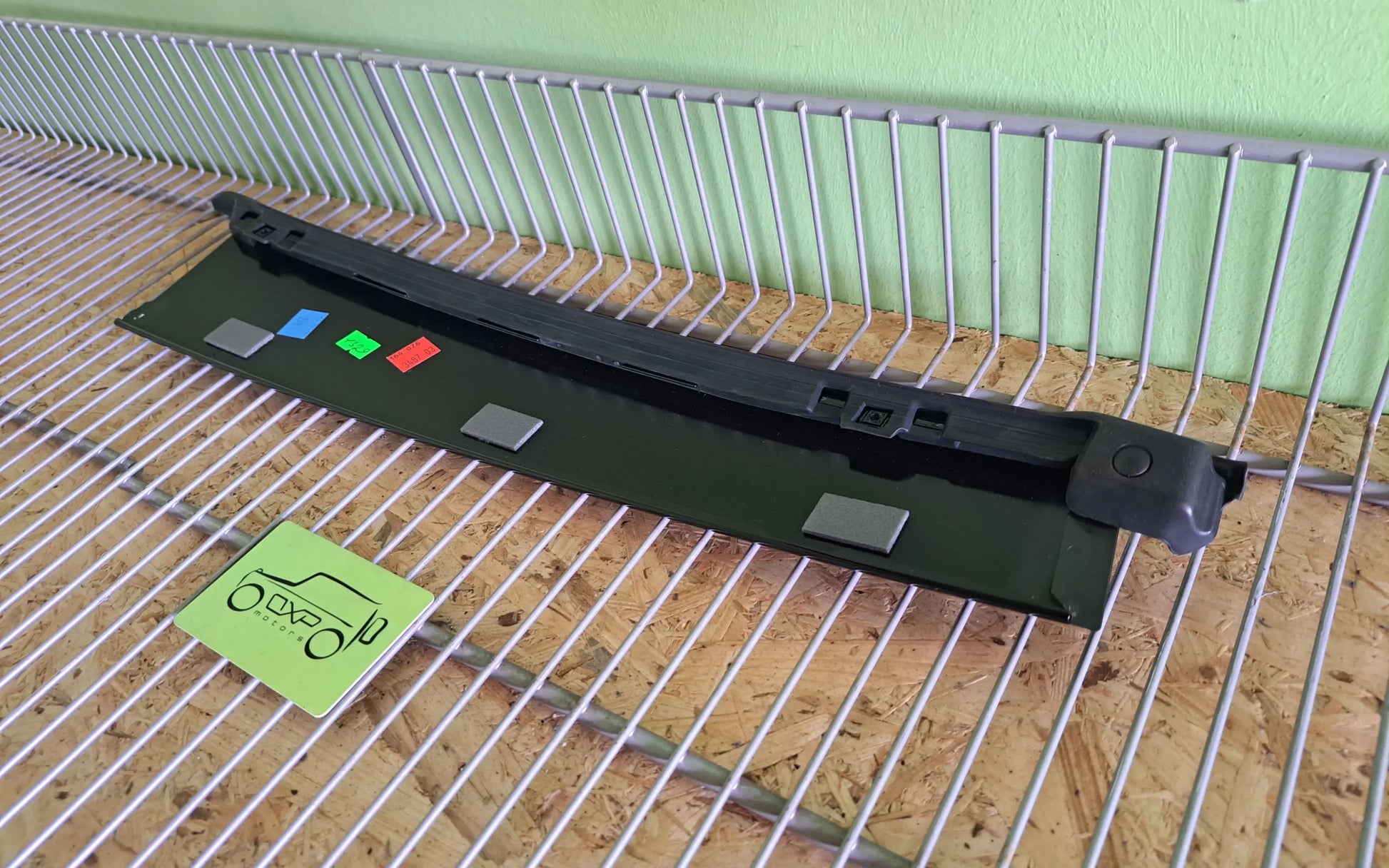 Mercedes-Benz ML W164 Rear Left Door Vertical Trim - vertical trim