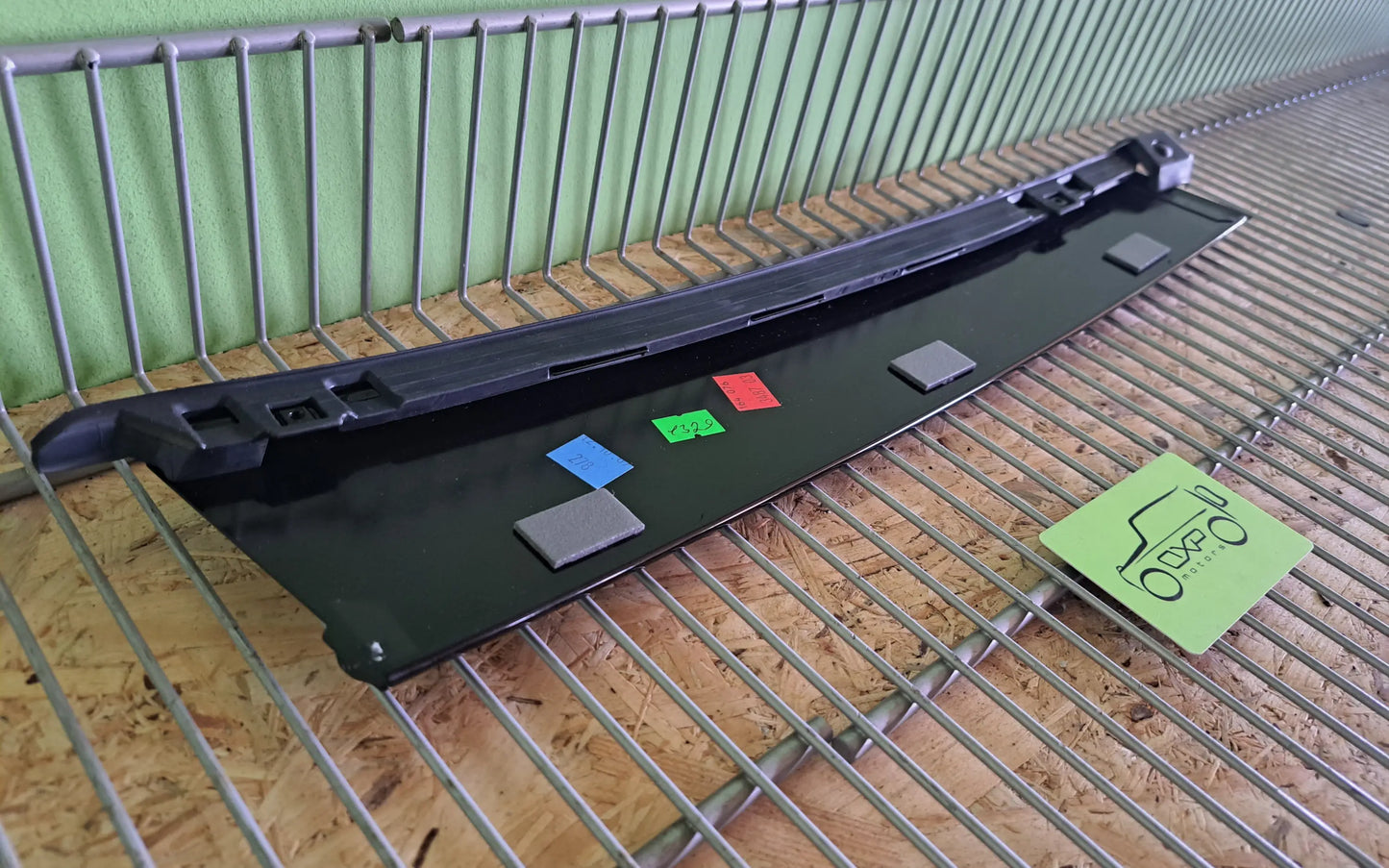 Mercedes-Benz ML W164 Rear Left Door Vertical Trim - vertical trim