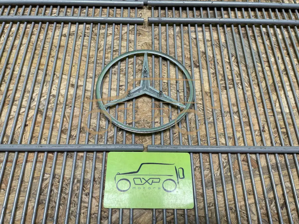 Mercedes-benz S-Class W126 Rear trunk lid emblem - trunk lid emblem
