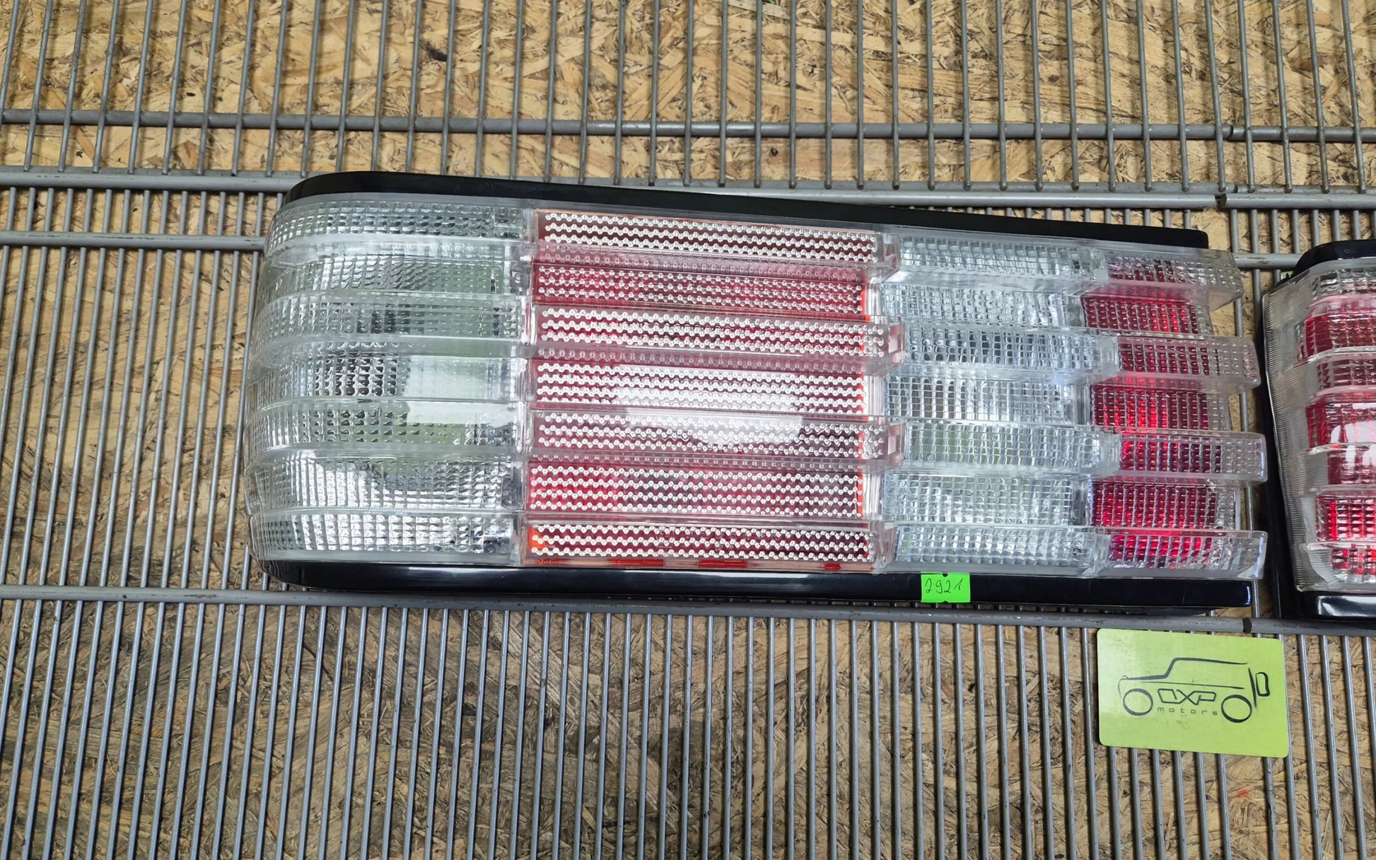 Mercedes-Benz S-Class W126 tail light set - tail light