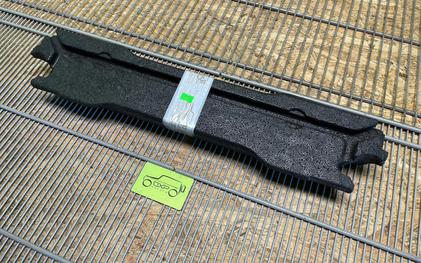 Mercedes-Benz S-Class W140 Absorber bumper center - absorber bumper