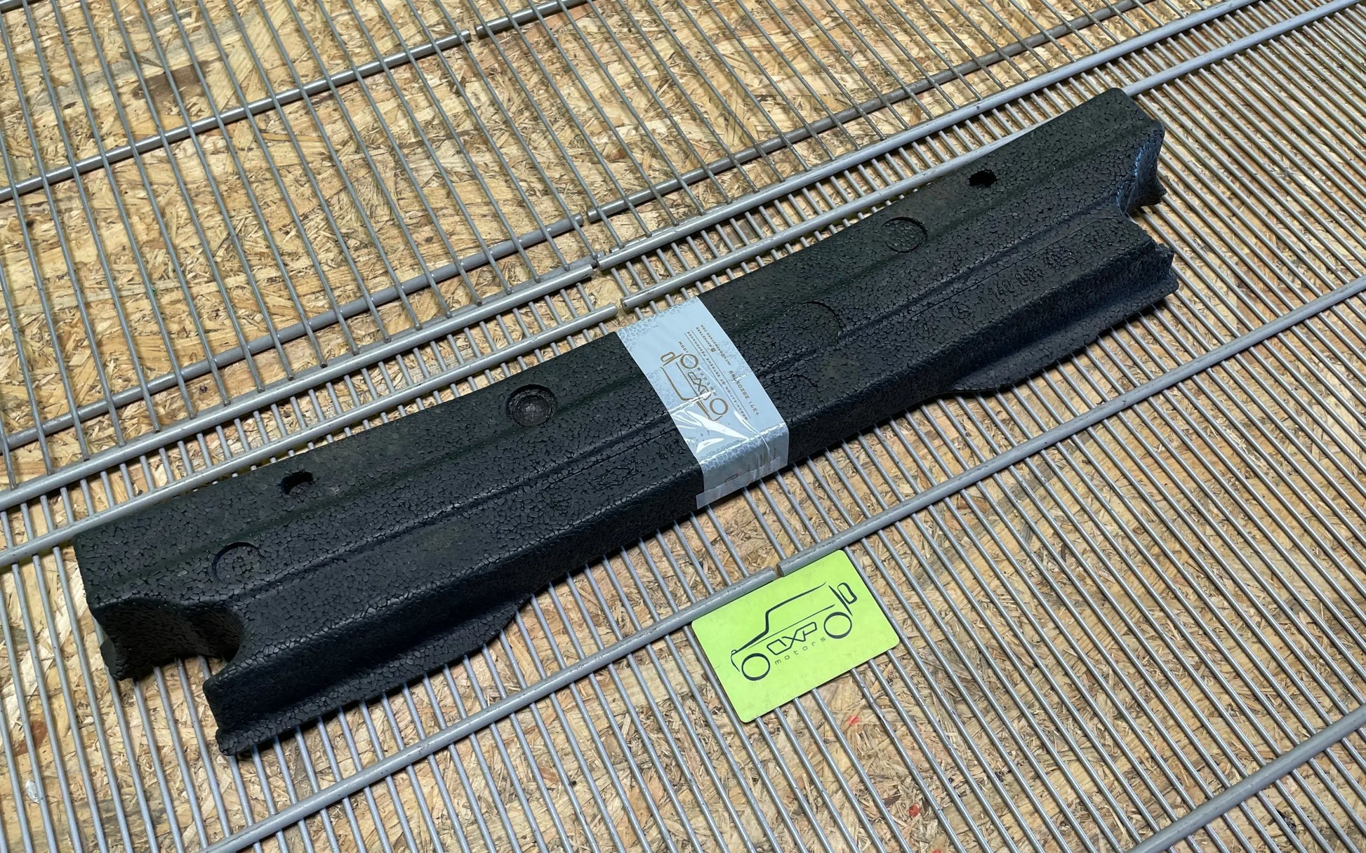 Mercedes-Benz S-Class W140 Absorber bumper center - absorber bumper