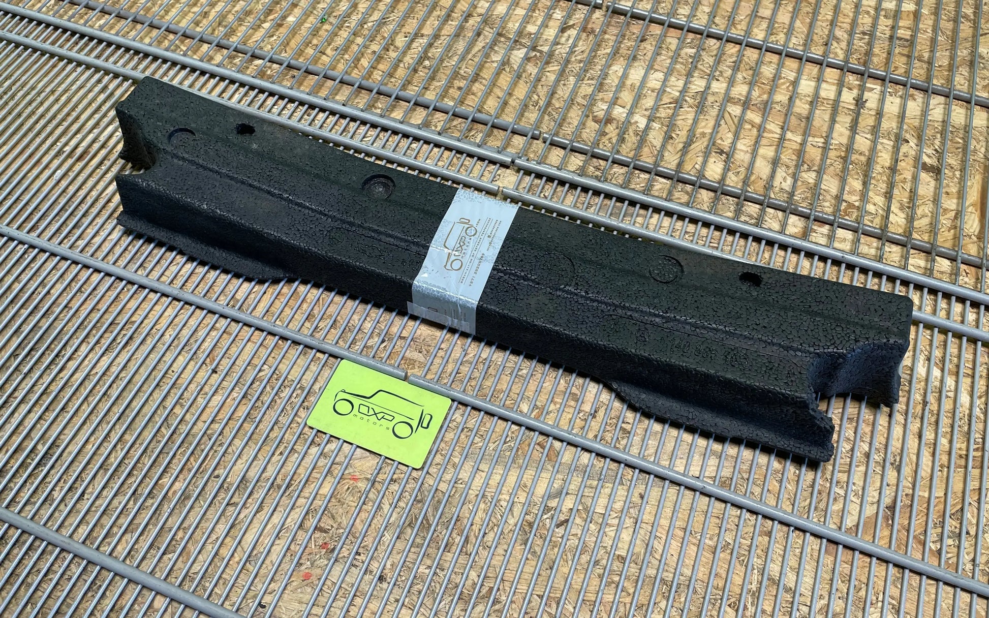 Mercedes-Benz S-Class W140 Absorber bumper center - absorber bumper