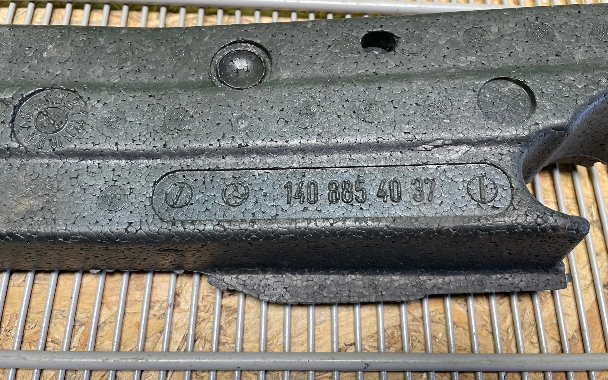 Mercedes-Benz S-Class W140 Foam for the rear bumper - foam bumper