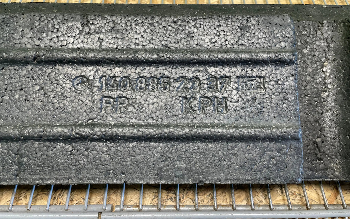 Mercedes-Benz S-Class W140 Front bumper foam - bumper foam