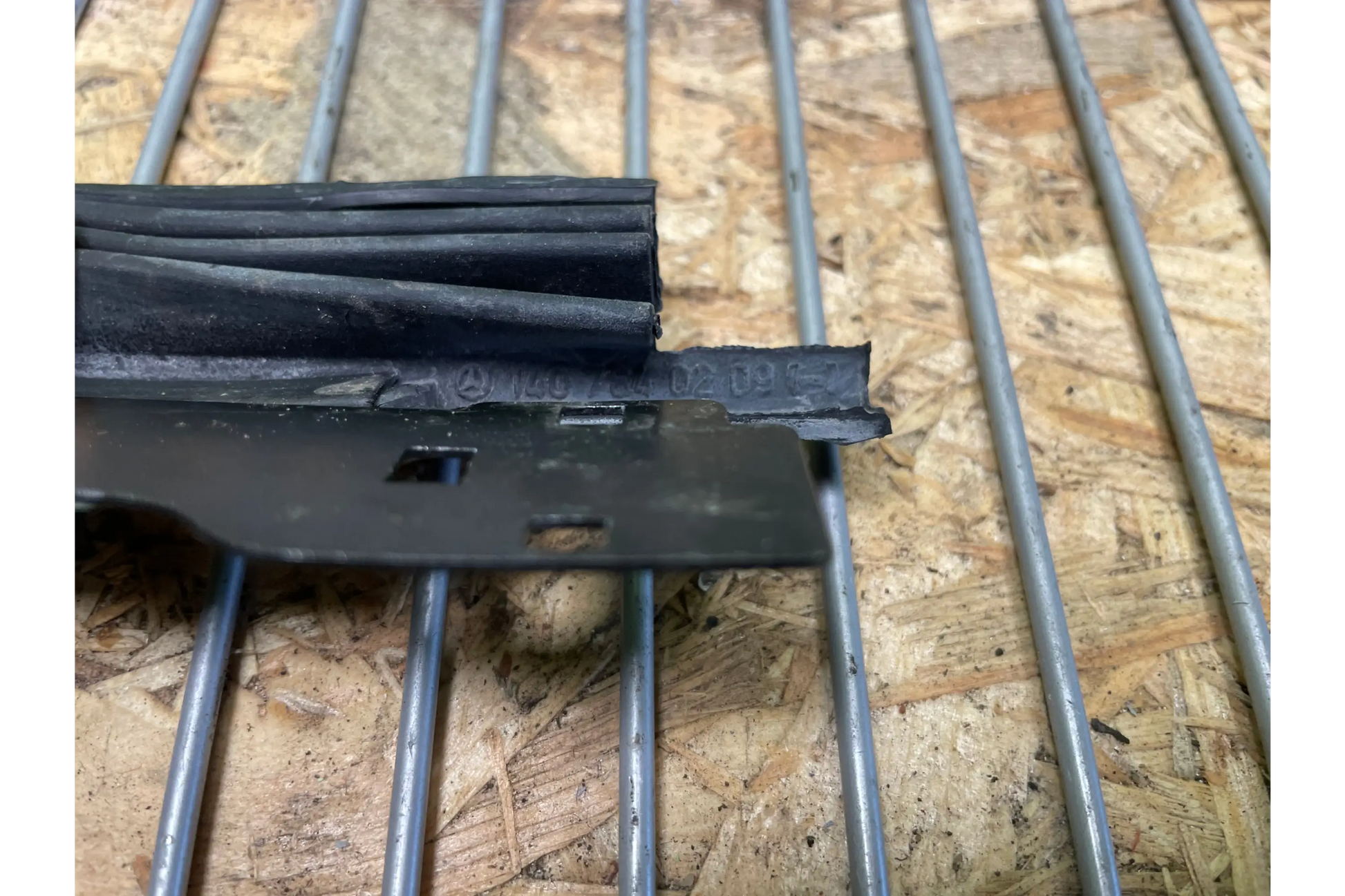Mercedes-Benz S-Class W140 Sunroof trim - sunroof trim