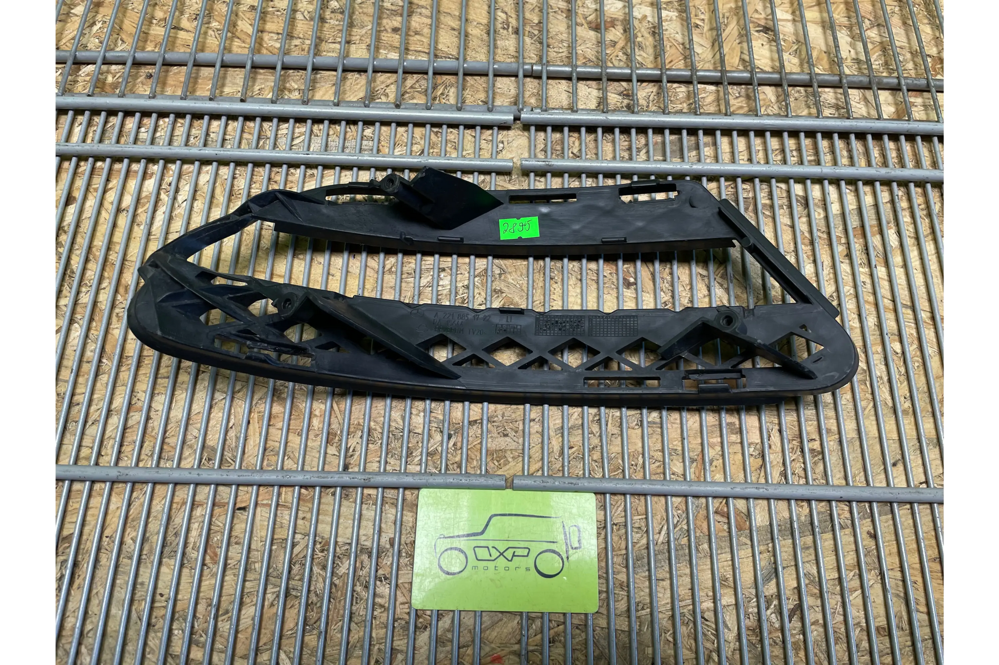 Mercedes-Benz S-Class W221 Front bumper left grill - bumper grill