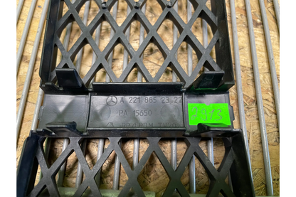 Mercedes-Benz S-Class W221 Front bumper lower grill - front grill