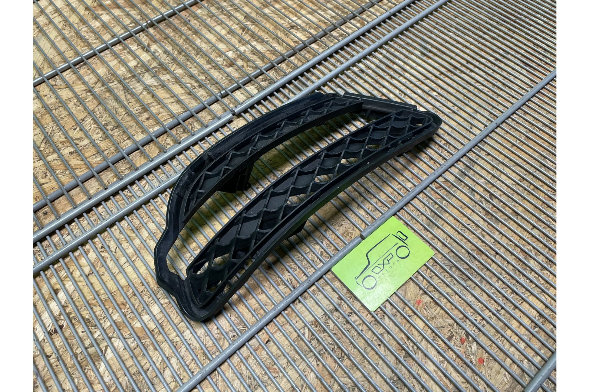 Mercedes-Benz S-Class W221 Front bumper right grill - bumper grill