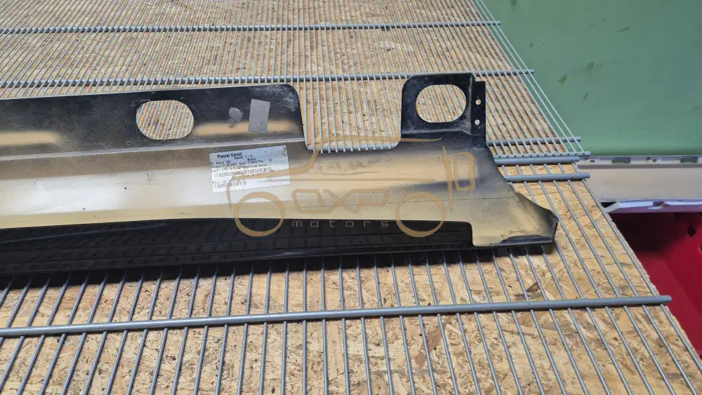 Mercedes-Benz S-Class W221 Left Side Skirt