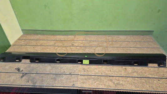 Mercedes-Benz S-Class W221 Left Side Skirt