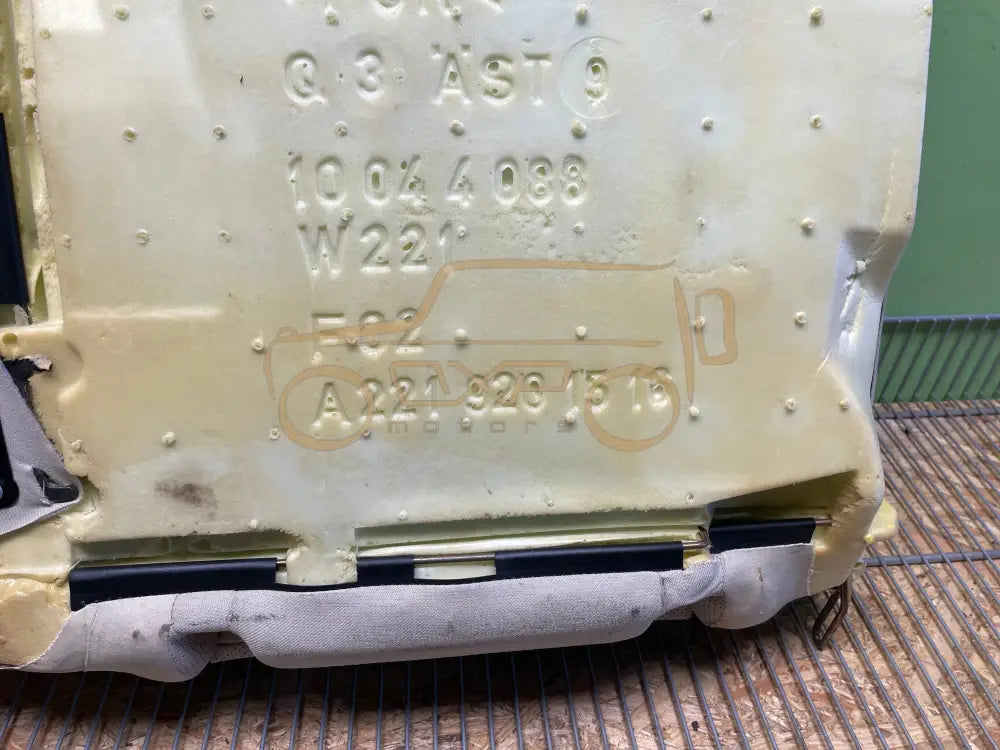 Mercedes-Benz S-Class W221 Rear seat - Rear seat