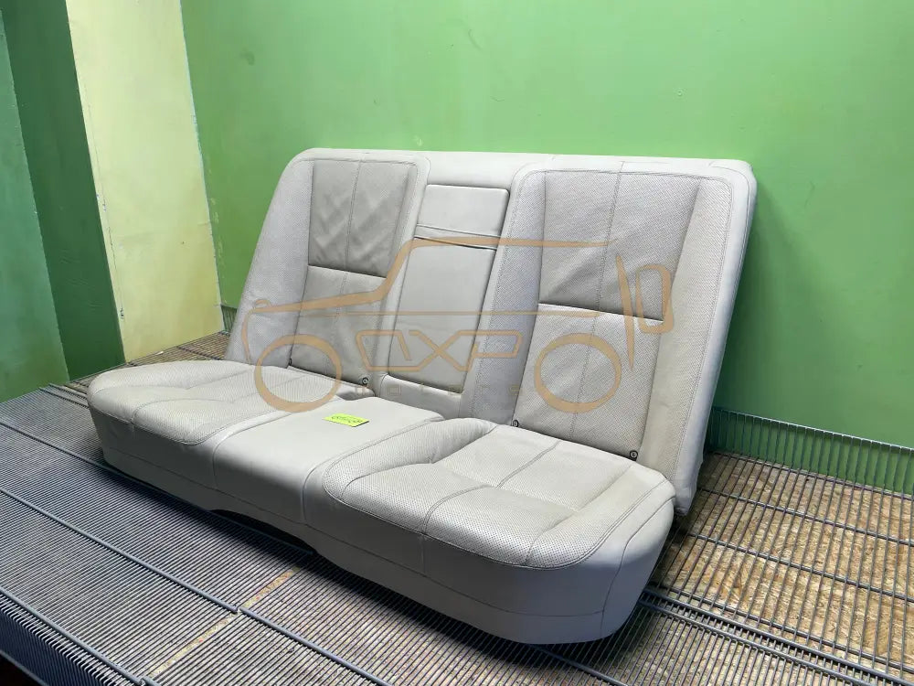Mercedes-Benz S-Class W221 Rear seat - Rear seat