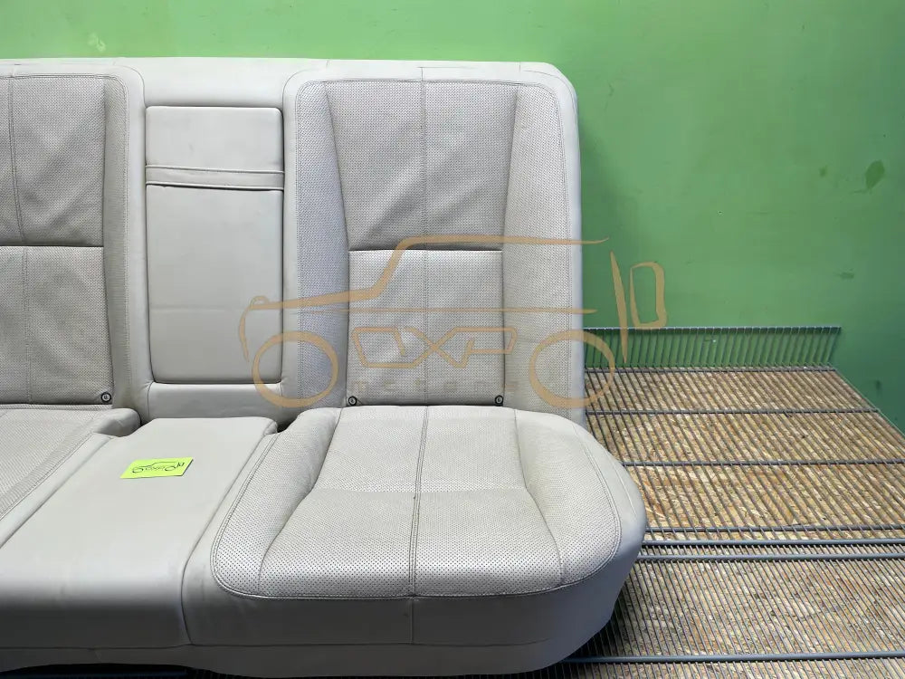 Mercedes-Benz S-Class W221 Rear seat - Rear seat