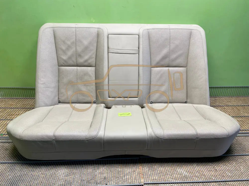 Mercedes-Benz S-Class W221 Rear seat - Rear seat