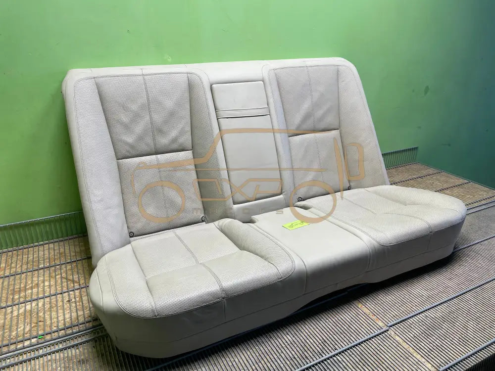 Mercedes-Benz S-Class W221 Rear seat - Rear seat