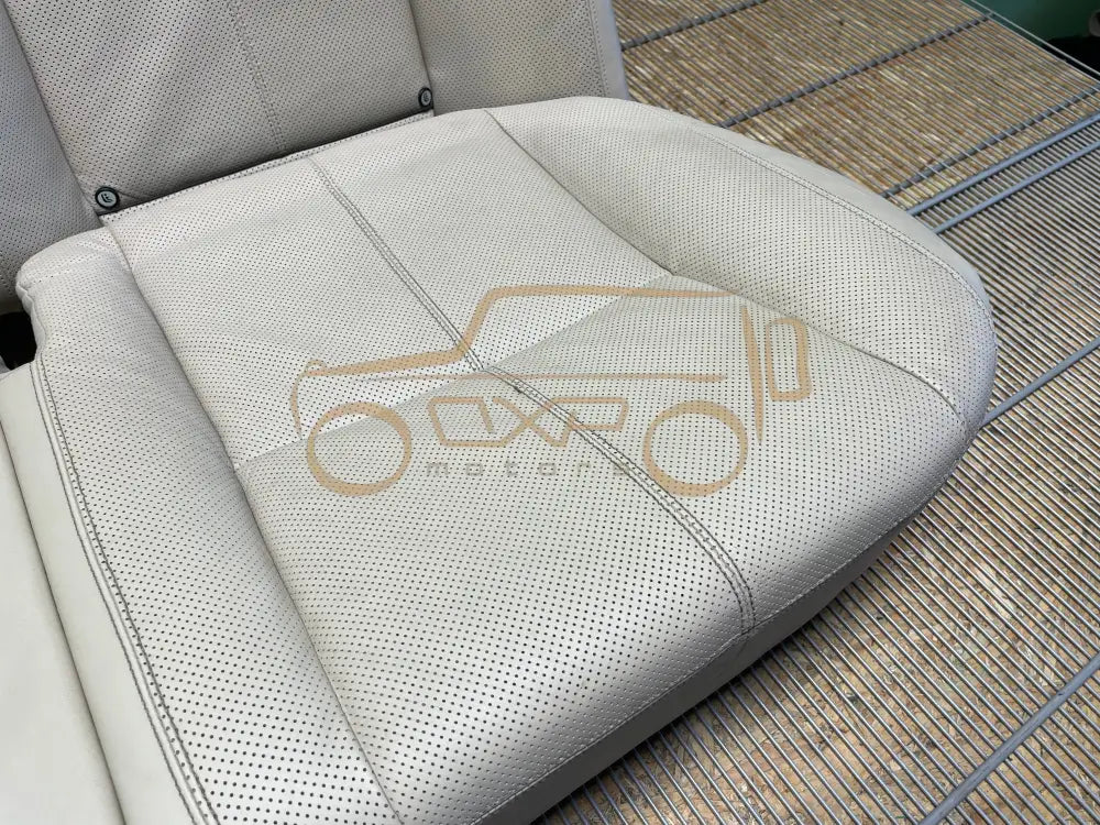 Mercedes-Benz S-Class W221 Rear seat - Rear seat