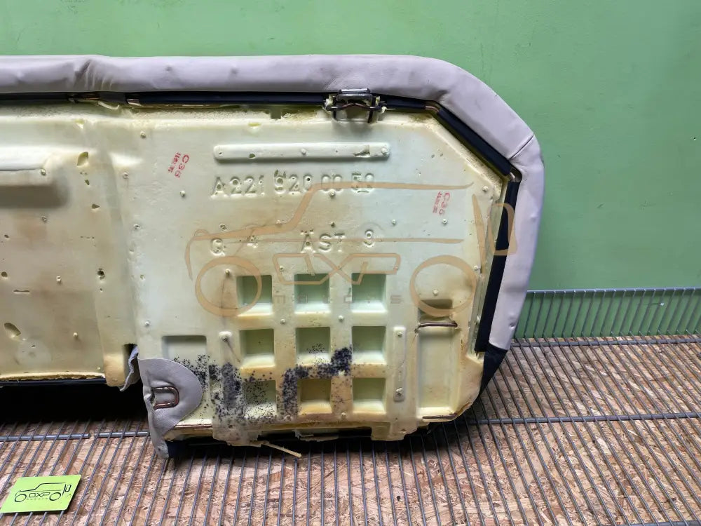 Mercedes-Benz S-Class W221 Rear seat - Rear seat