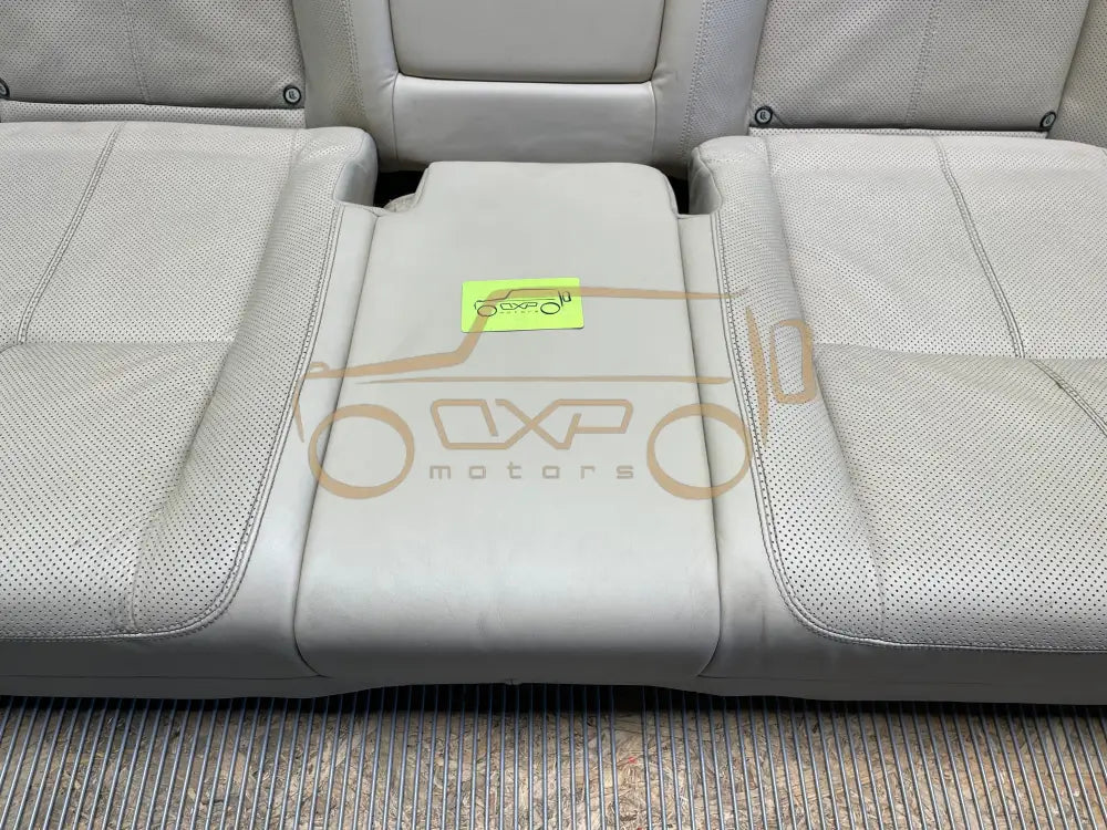 Mercedes-Benz S-Class W221 Rear seat - Rear seat
