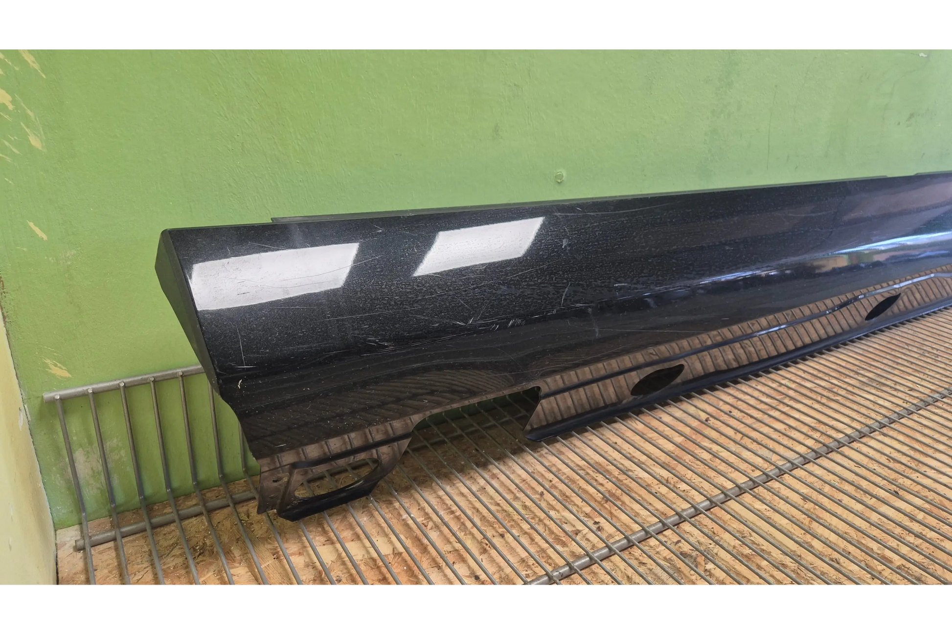 Mercedes-Benz S-Class W221 Right Side Skirt - side skirt