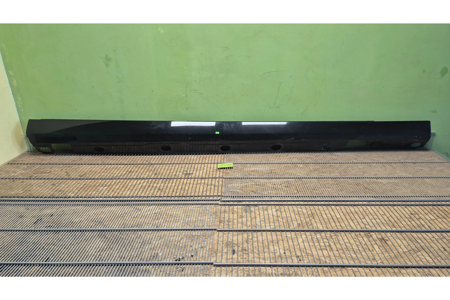 Mercedes-Benz S-Class W221 Right Side Skirt - side skirt