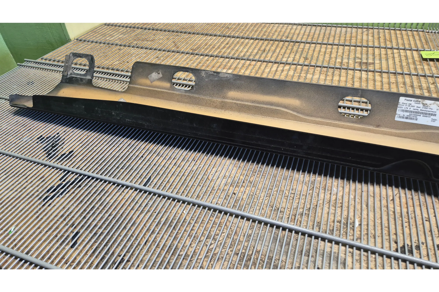 Mercedes-Benz S-Class W221 Right Side Skirt - side skirt