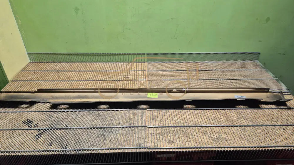 Mercedes-Benz S-Class W221 side skirt cover right - side skirt cover