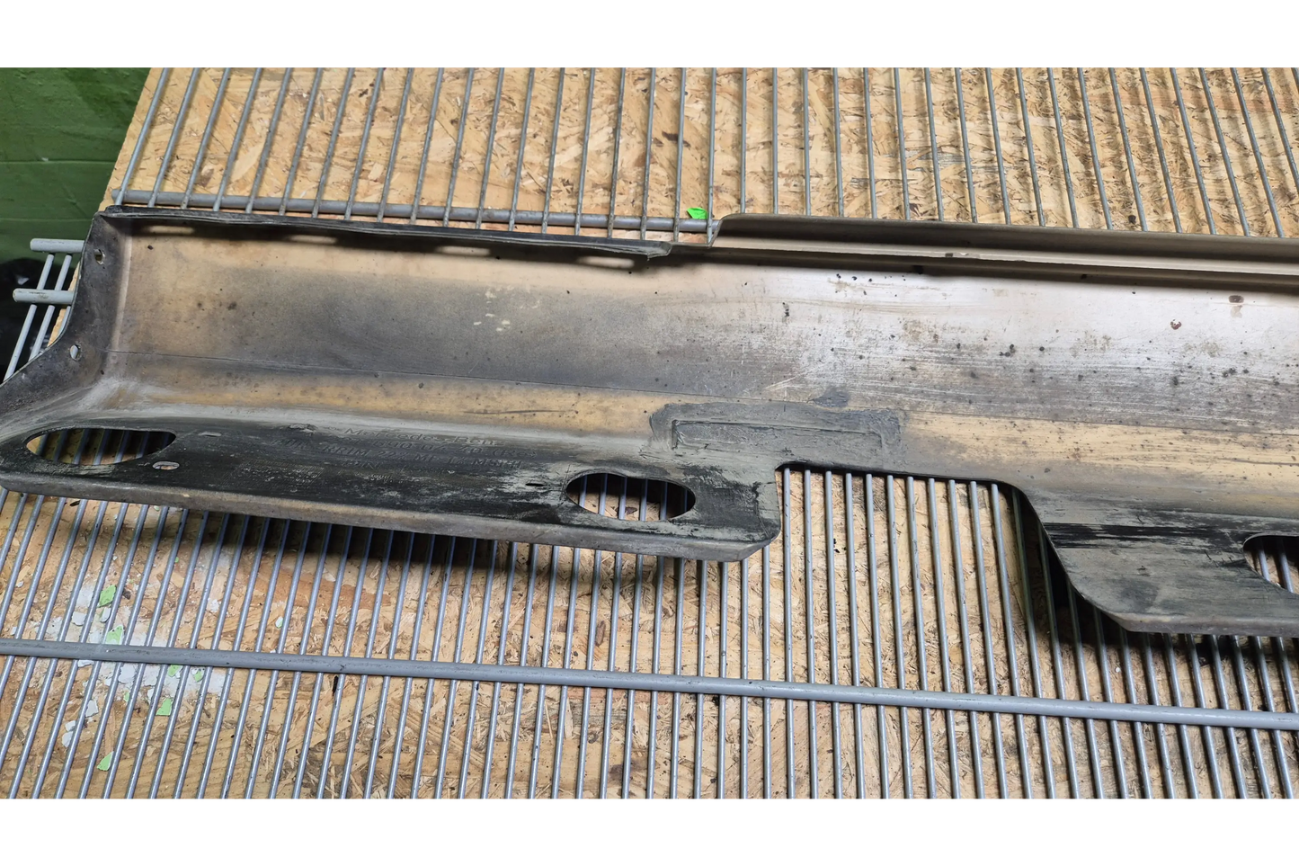 Mercedes-Benz S-Class W221 side skirt cover right - side skirt cover