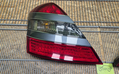 Mercedes-Benz S-Class W221 tail light set - tail light