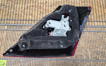 Mercedes-Benz S-Class W221 tail light set - tail light