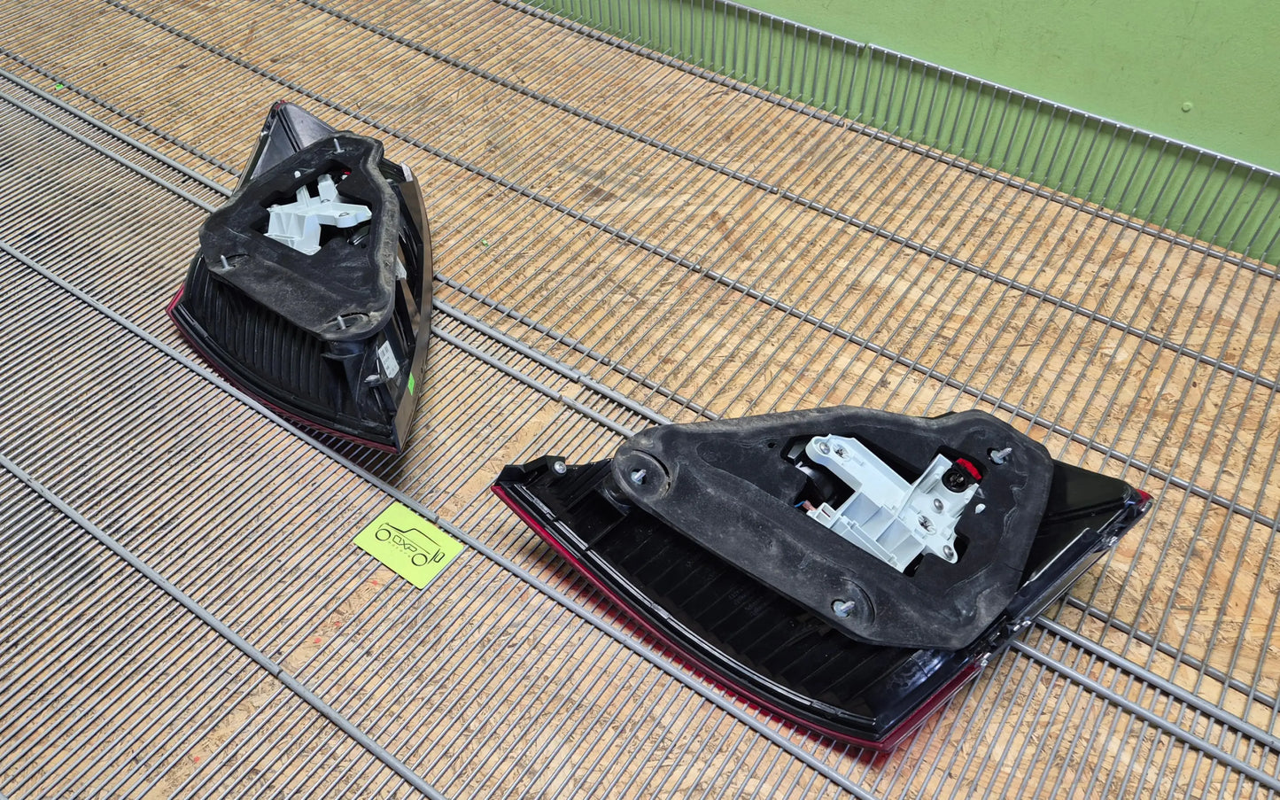 Mercedes-Benz S-Class W221 tail light set - tail light