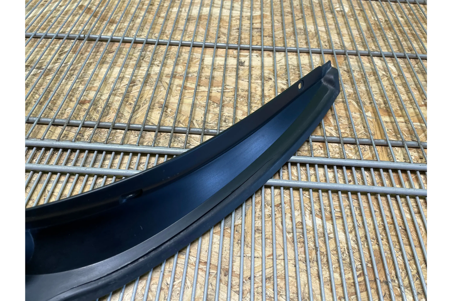 Mercedes-Benz S-Class W221 Trunk boot right trim - trim cover