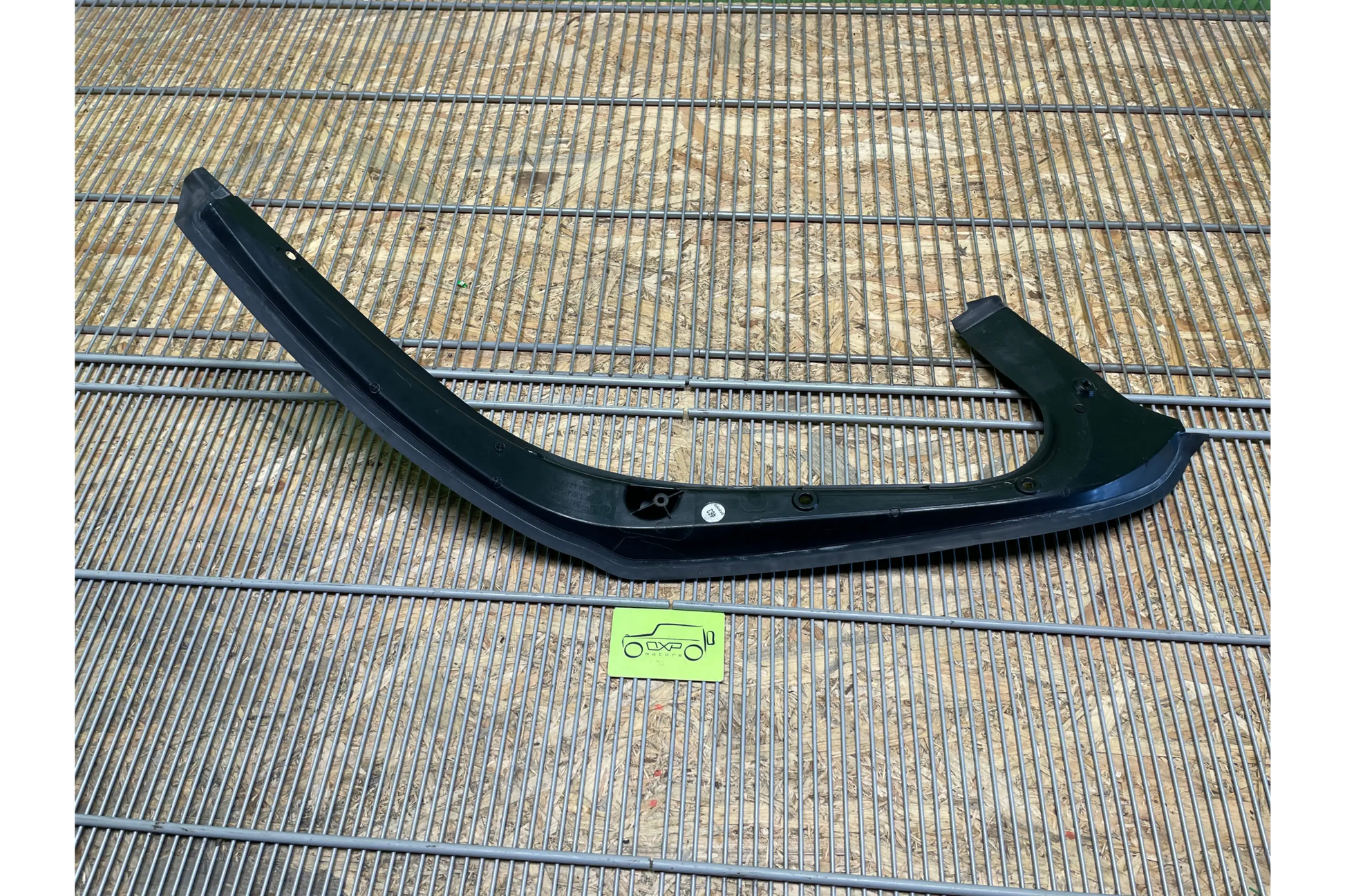 Mercedes-Benz S-Class W221 Trunk boot right trim - trim cover