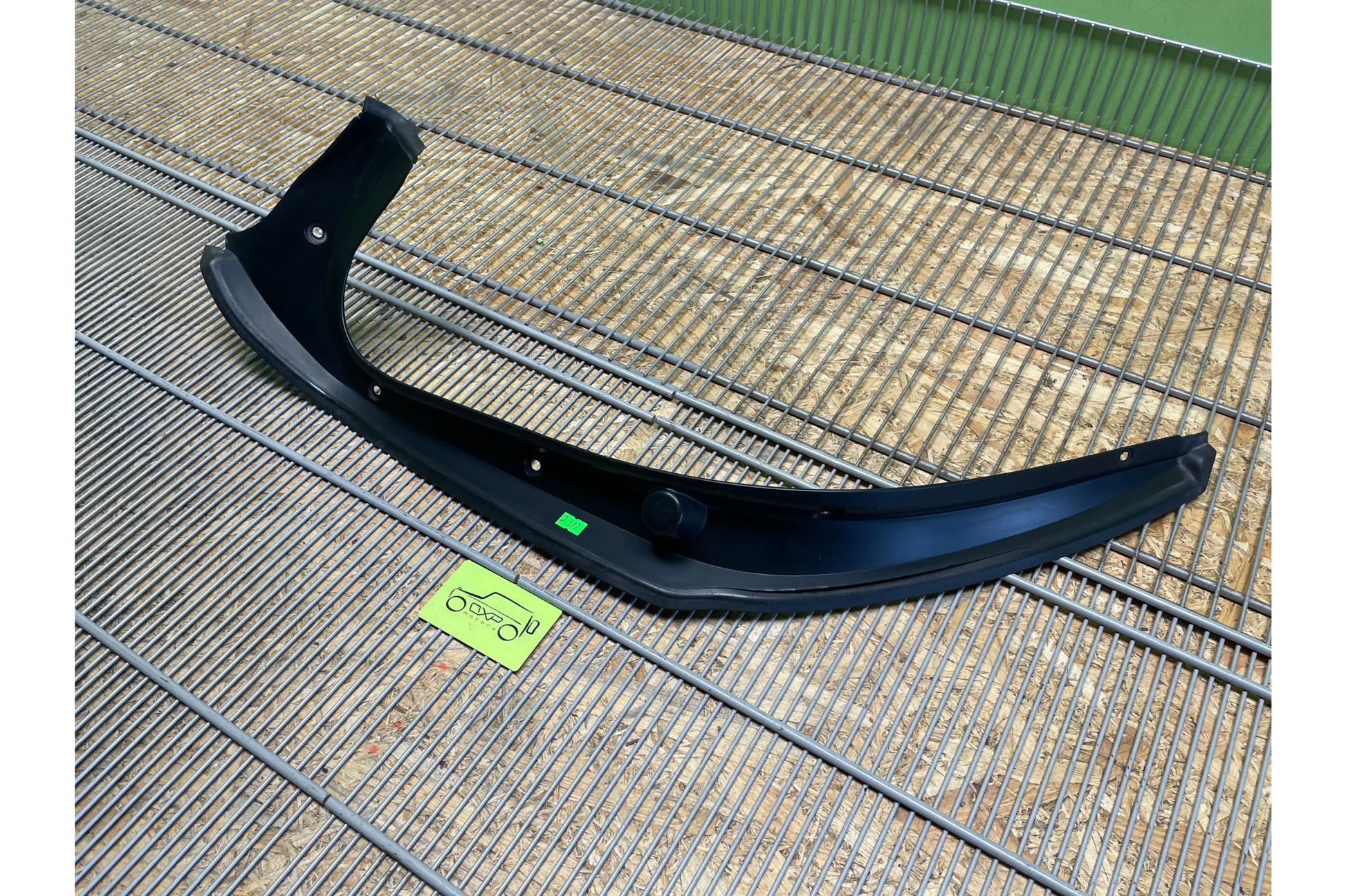 Mercedes-Benz S-Class W221 Trunk boot right trim - trim cover