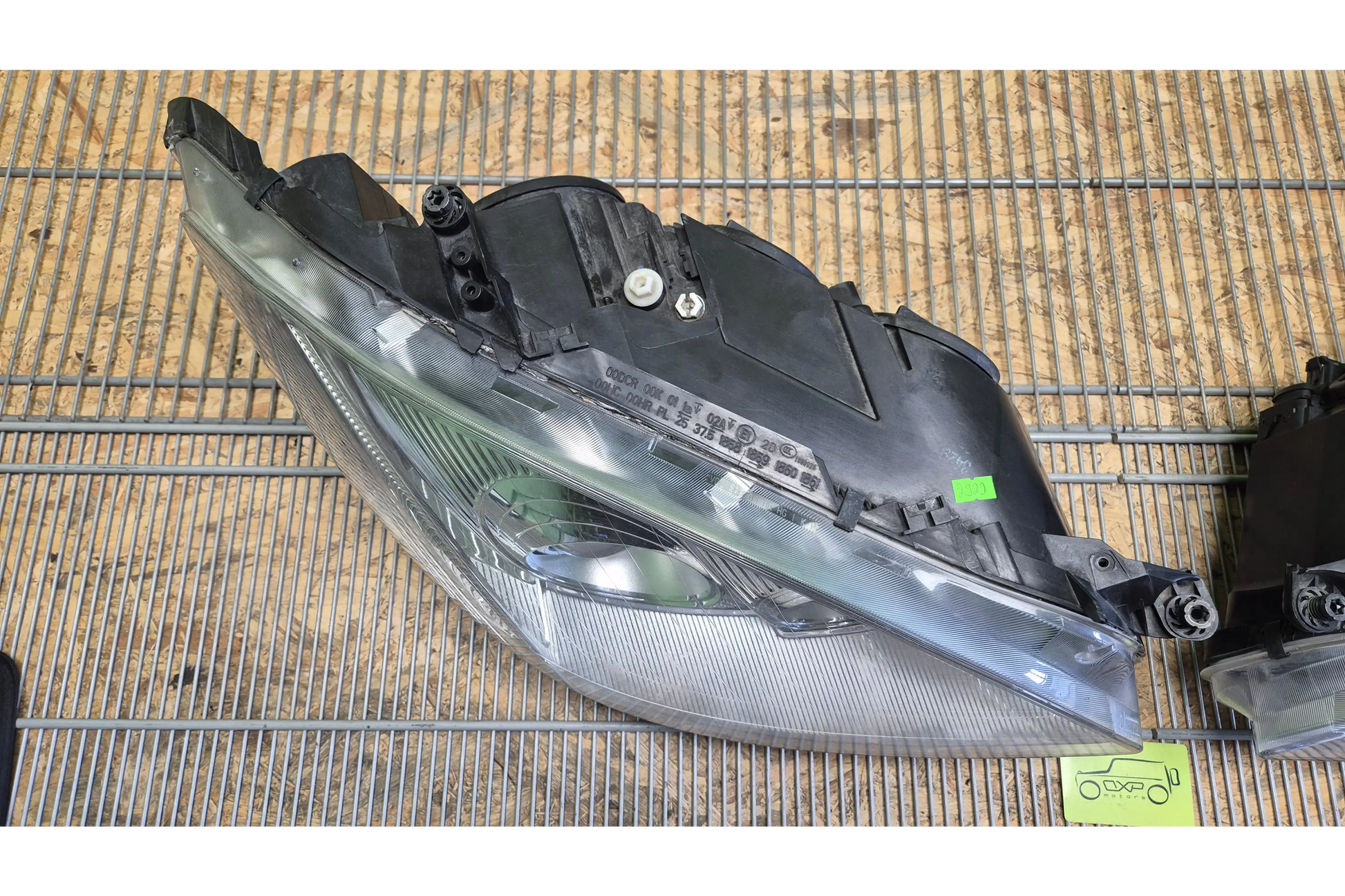 Mercedes-Benz S-Class W221 Xenon Headlight set - headlights