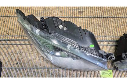 Mercedes-Benz S-Class W221 Xenon Headlight set - headlights
