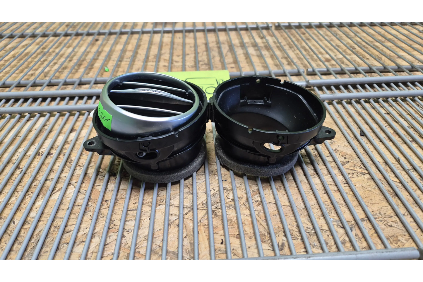 Mercedes-Benz S-Class W222 Center rear fresh air grill - air grill