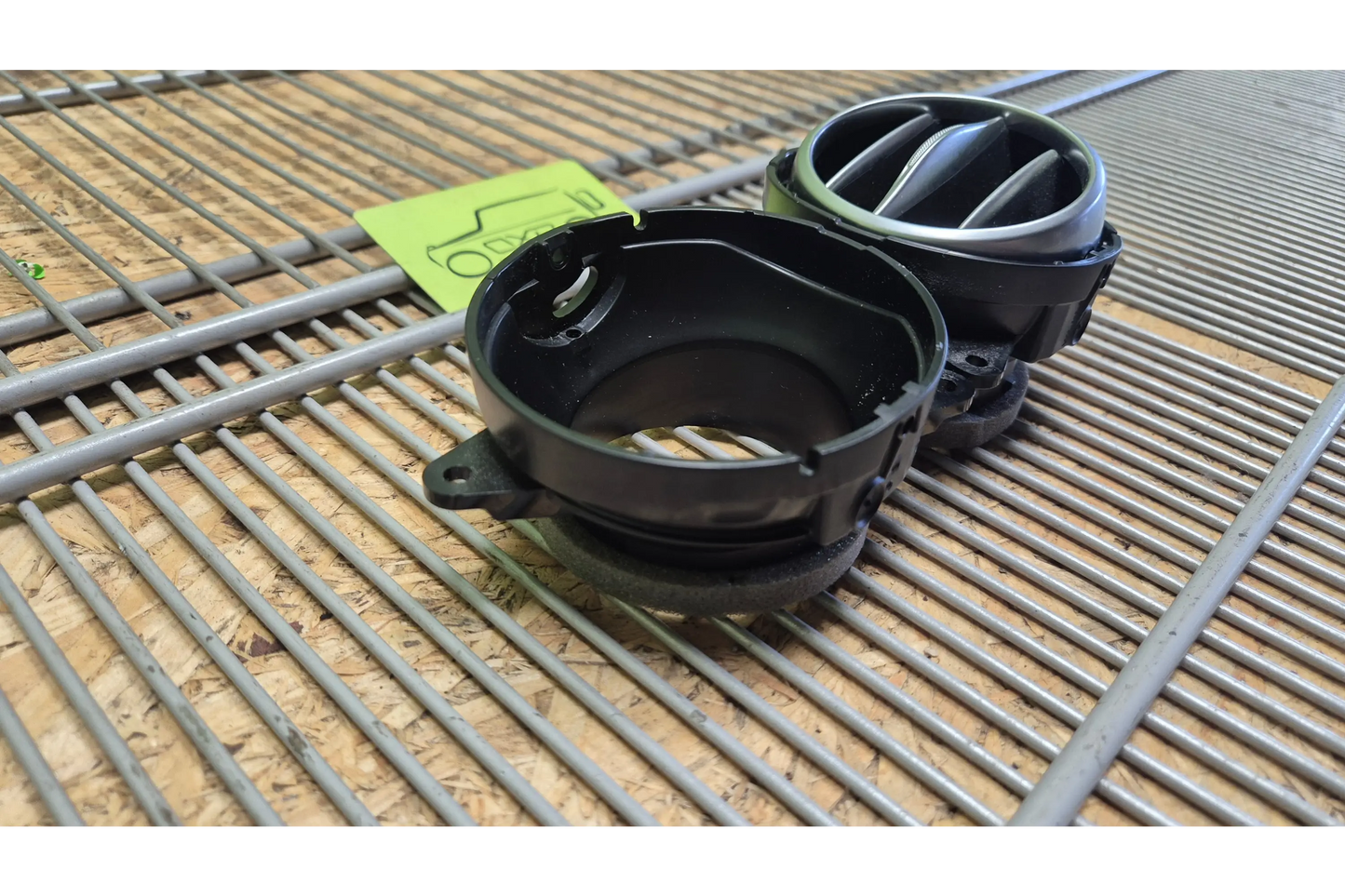 Mercedes-Benz S-Class W222 Center rear fresh air grill - air grill