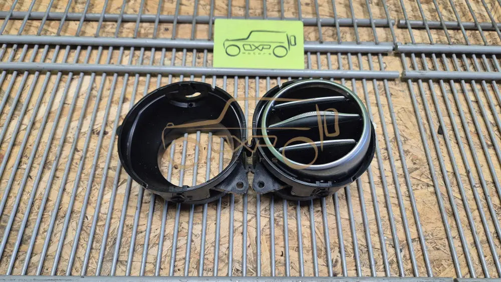 Mercedes-Benz S-Class W222 Center rear fresh air grill - air grill