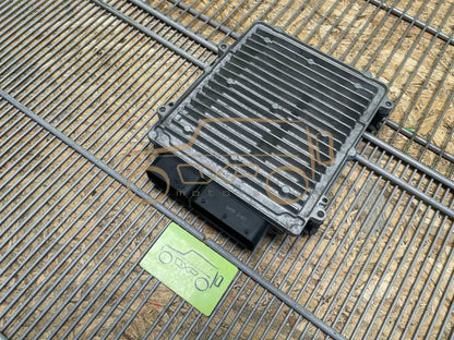 Mercedes-Benz SL-Class Engine control unit - engine control