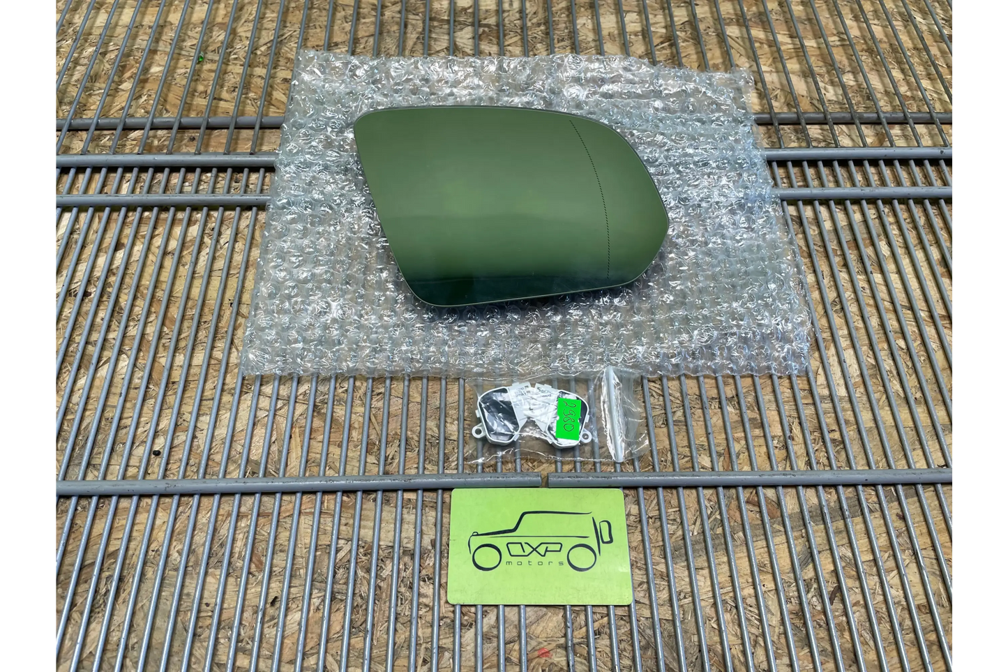 Mercedes-Benz SLS W197 Wing mirror glass right - wing mirror glass
