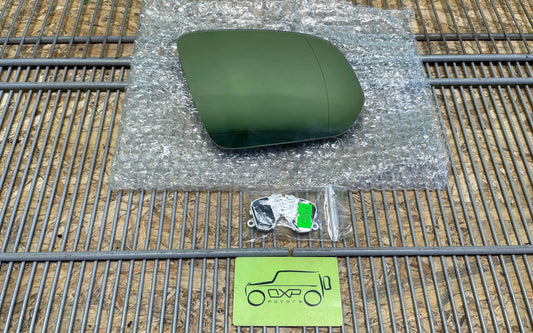 Mercedes-Benz SLS W197 Wing mirror glass right - wing mirror glass