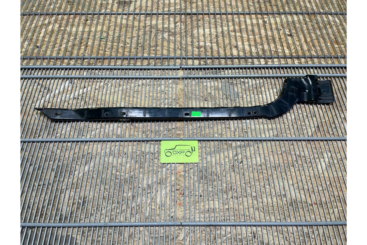 Mercedes-Benz V-Class W447 Rear Right Bumper Bracket - bumper bracket