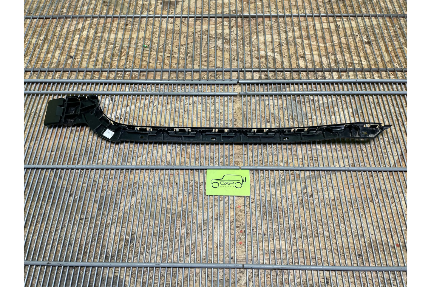 Mercedes-Benz V-Class W447 Rear Right Bumper Bracket - bumper bracket