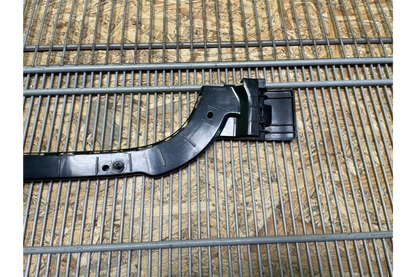 Mercedes-Benz V-Class W447 Rear Right Bumper Bracket - bumper bracket
