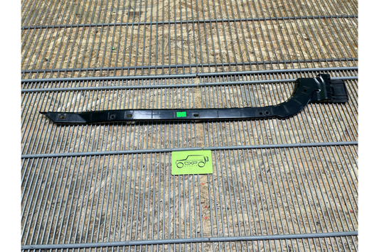 Mercedes-Benz V-Class W447 Rear Right Bumper Bracket - bumper bracket
