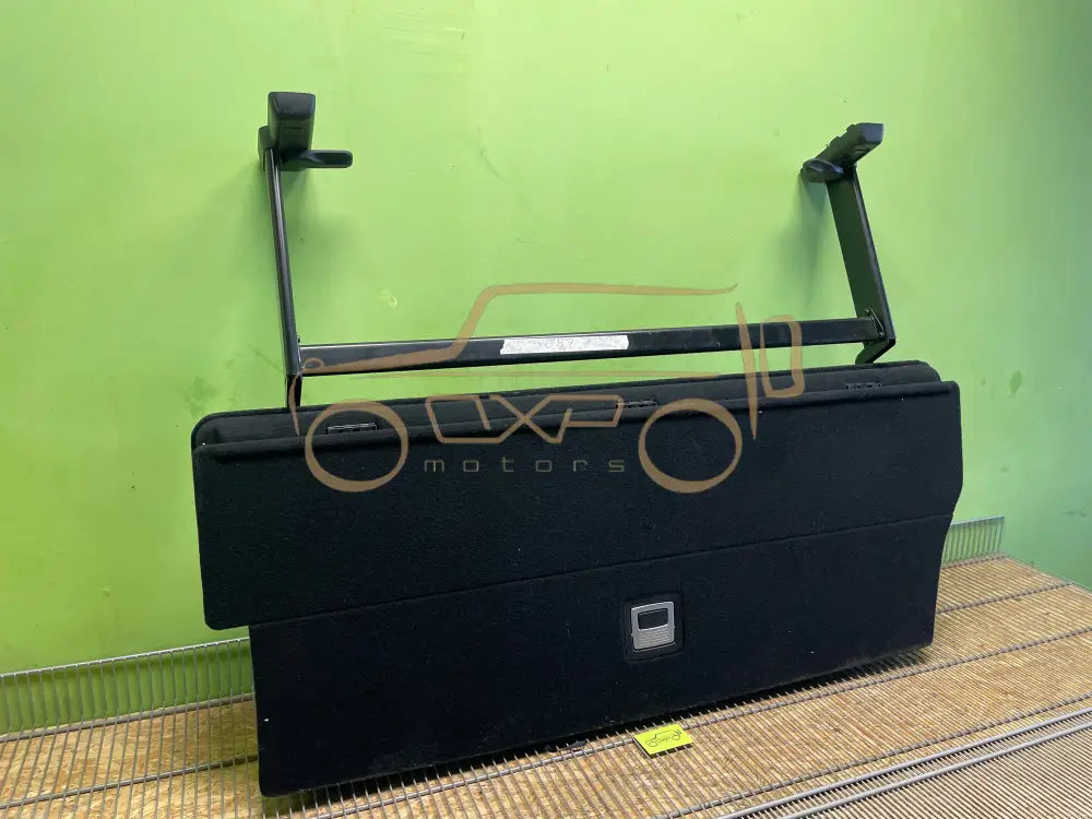 Mercedes-Benz V-Class W447 Trunk bottom trim panel - trim panel