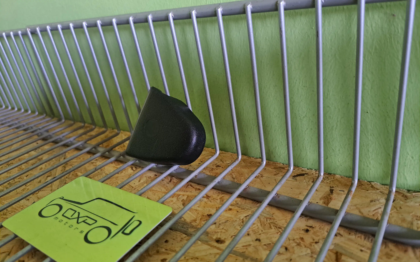 Mercedes-Benz W115 Seat belt trim - seat belt trim