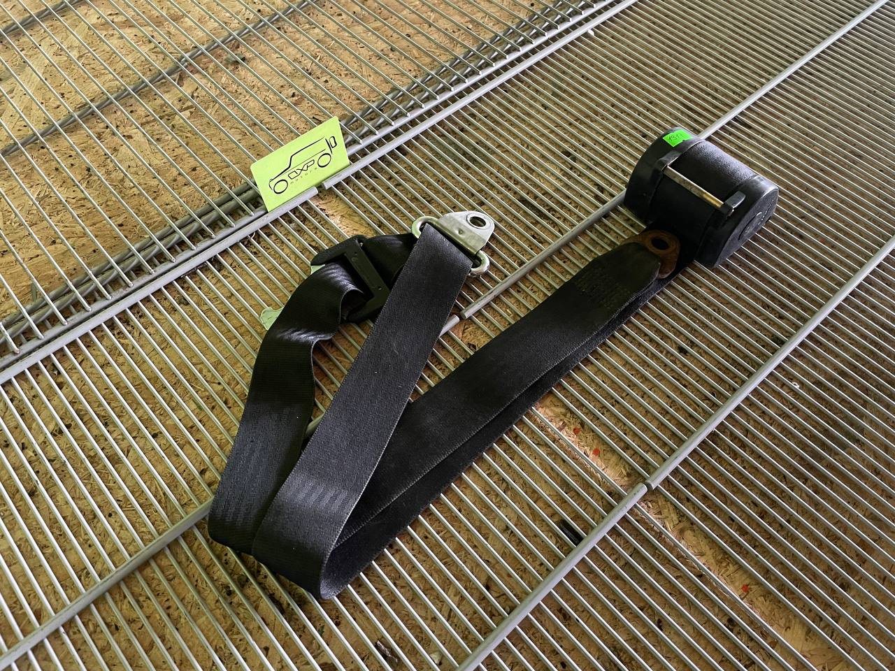 Mercedes-Benz G-Class W460 Front Right Seat Belt