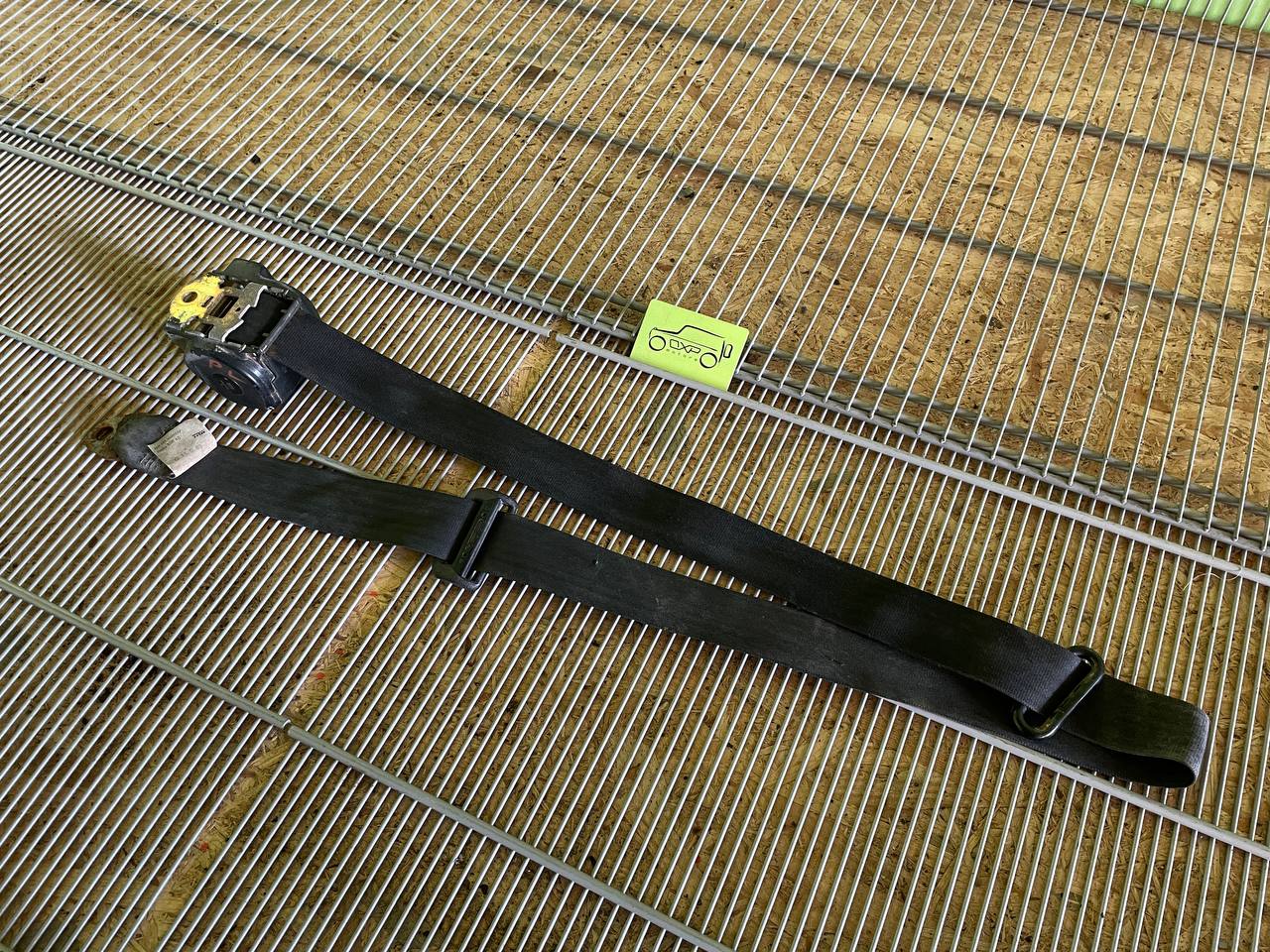 Mercedes-Benz G-Class W463 G350 Front Right Seat Belt